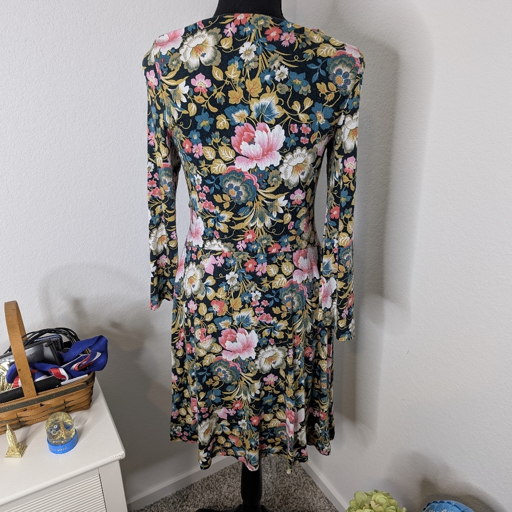 💘 Lilka Floral Torsade Dress M - Picture 5 of 8